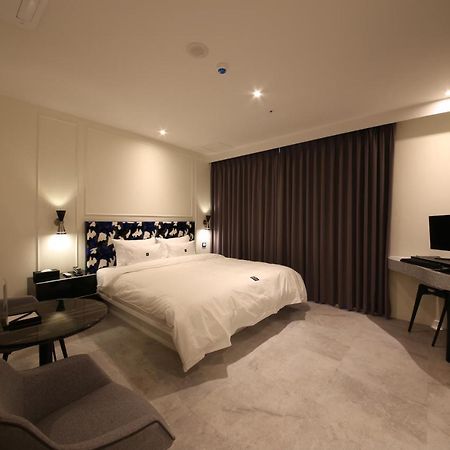 Zam101 Hotel 金海市 エクステリア 写真