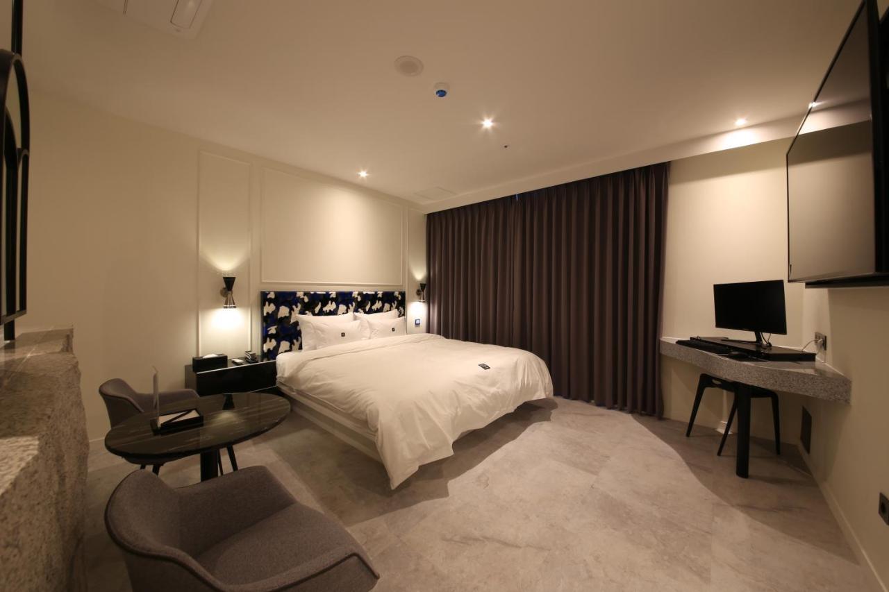 Zam101 Hotel 金海市 エクステリア 写真