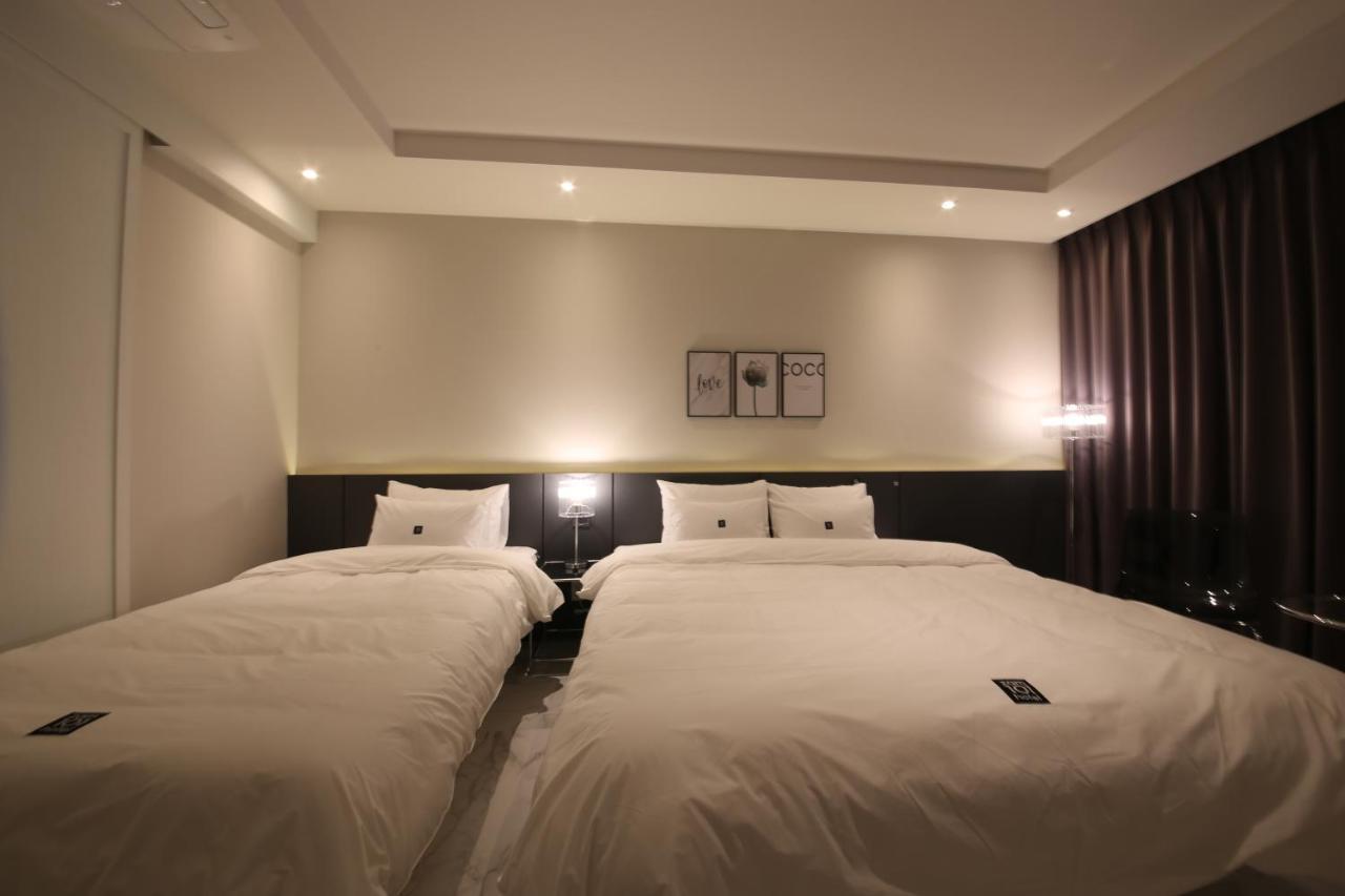 Zam101 Hotel 金海市 エクステリア 写真
