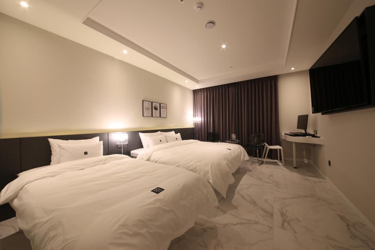 Zam101 Hotel 金海市 エクステリア 写真