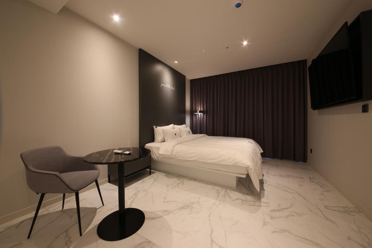 Zam101 Hotel 金海市 エクステリア 写真
