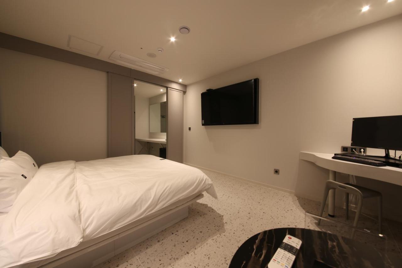 Zam101 Hotel 金海市 エクステリア 写真