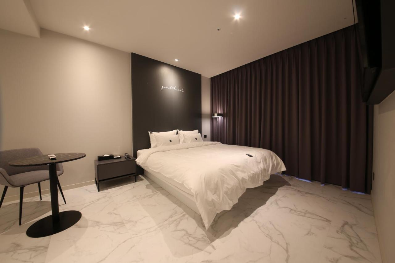 Zam101 Hotel 金海市 エクステリア 写真