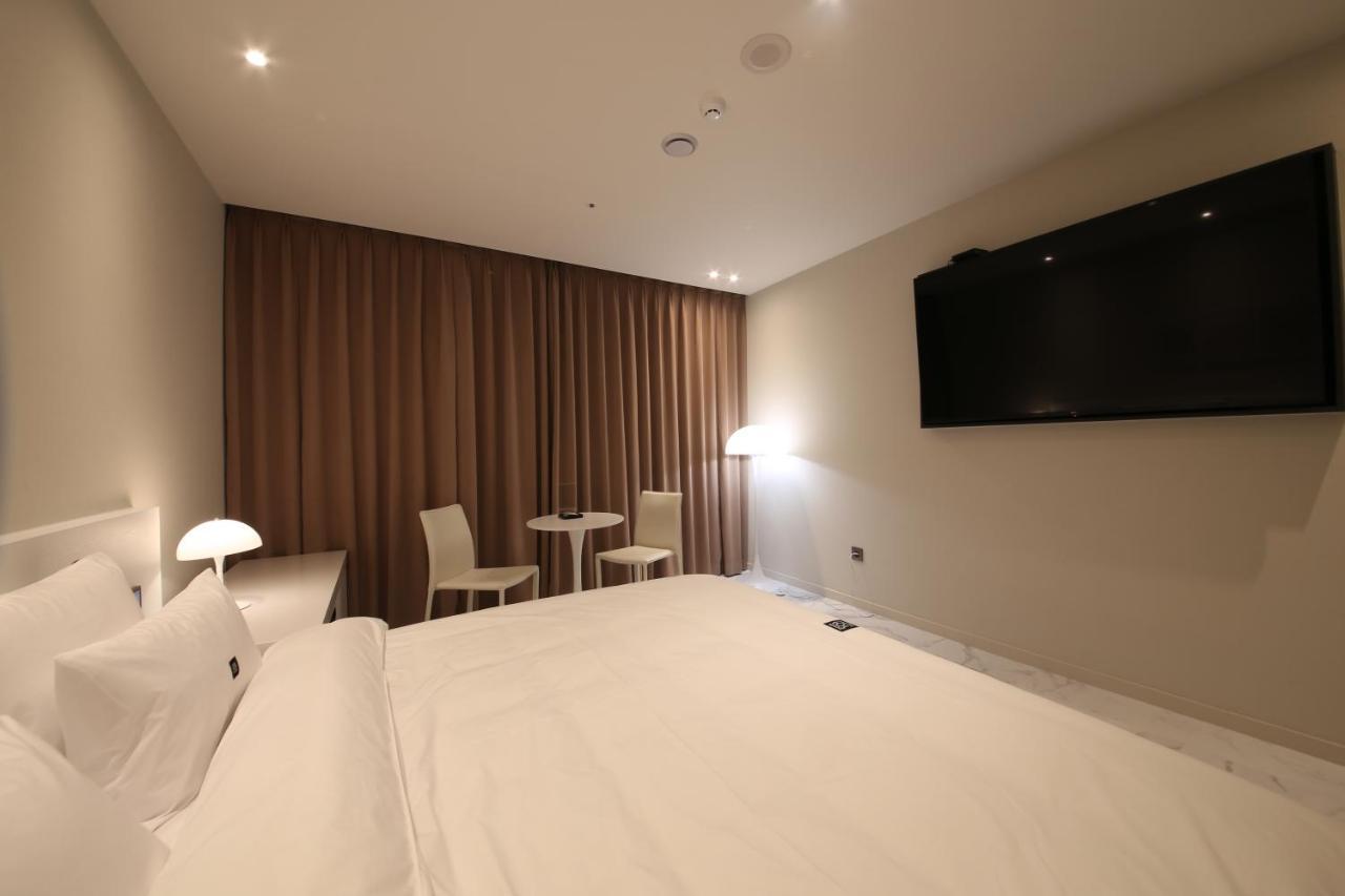Zam101 Hotel 金海市 エクステリア 写真